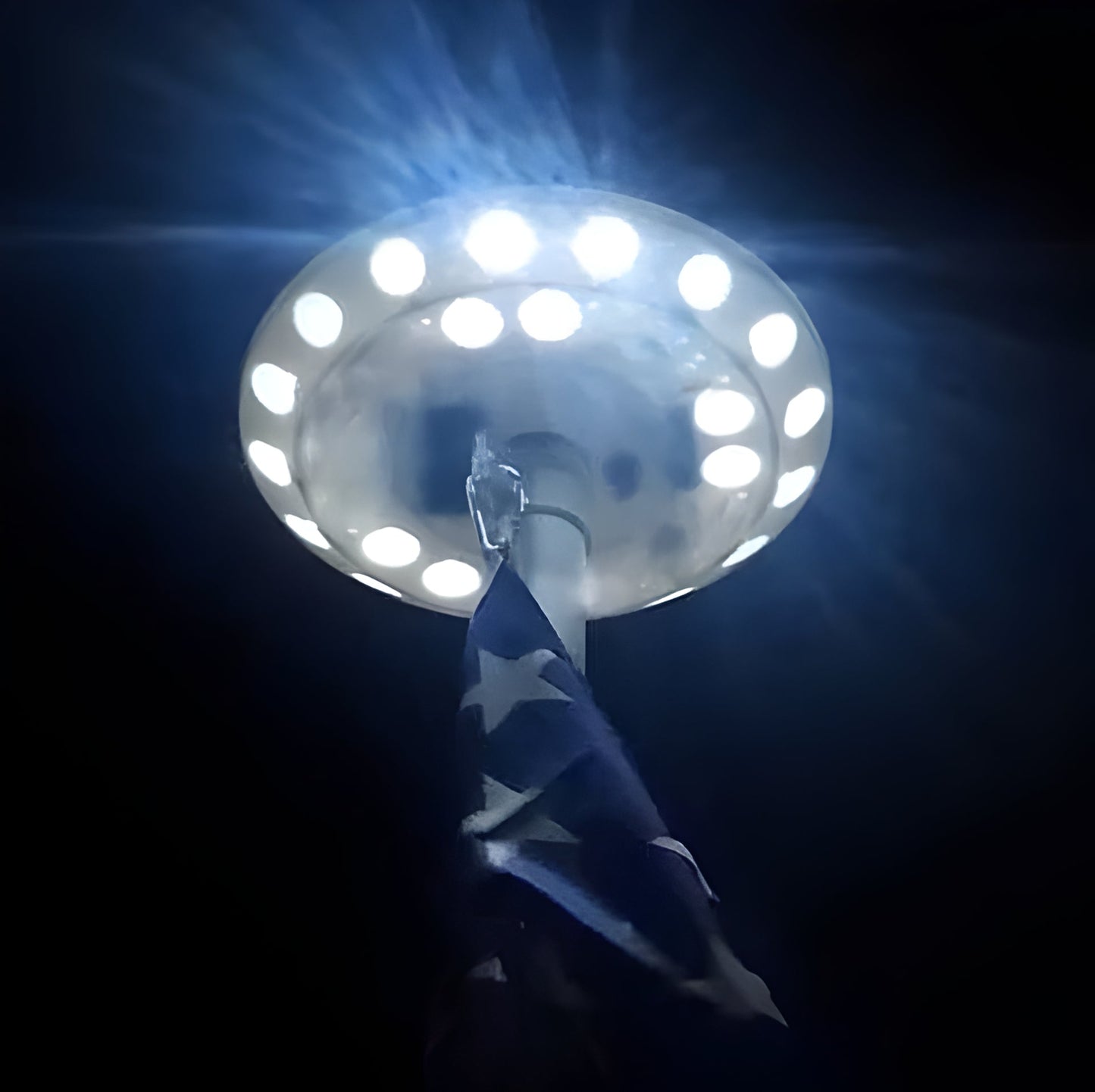 Solar Flagpole Light with Automatic Dusk-to-Dawn Sensor and 700 Lumen LED Output